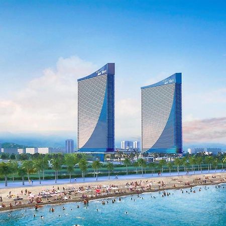 Orbi City Luxury Towers Aparthotel Batumi Exterior photo