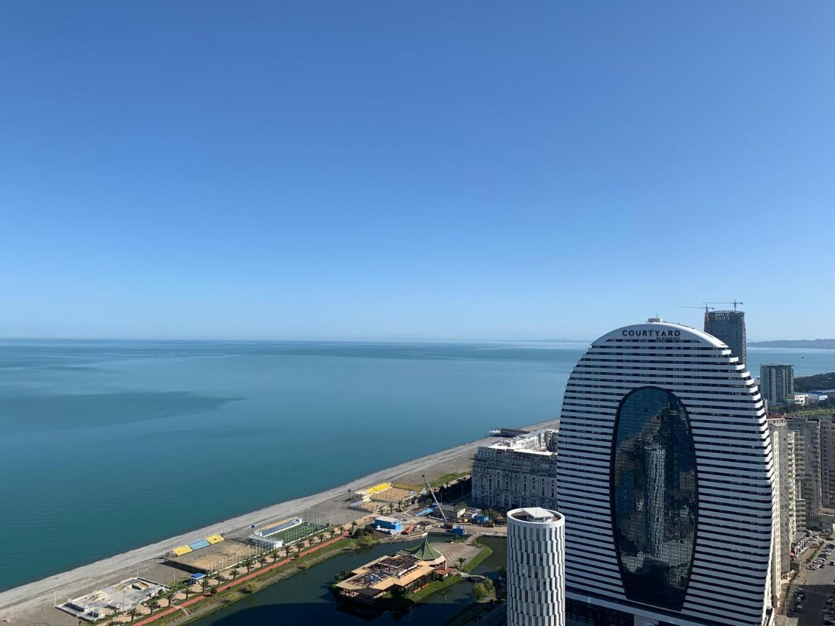 Orbi City Luxury Towers Aparthotel Batumi Exterior photo