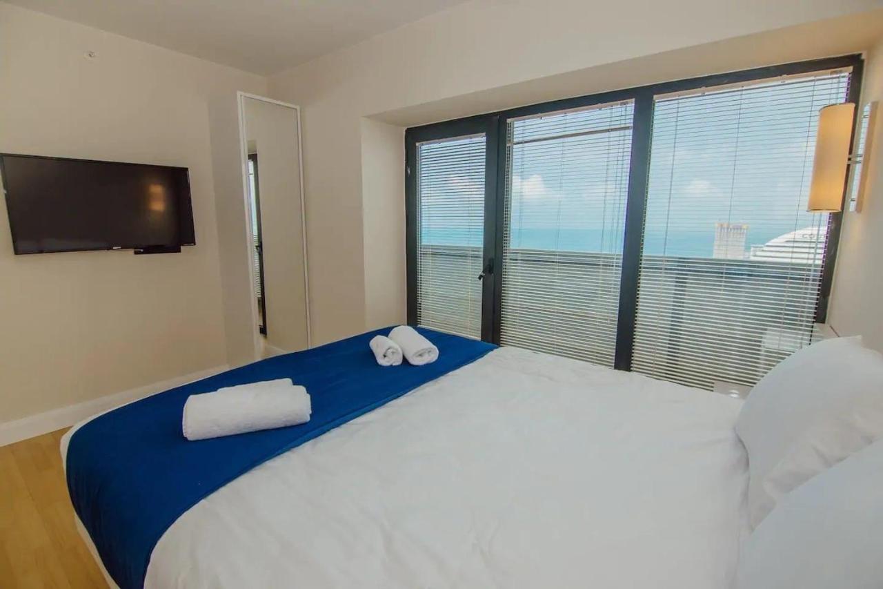 Orbi City Luxury Towers Aparthotel Batumi Exterior photo