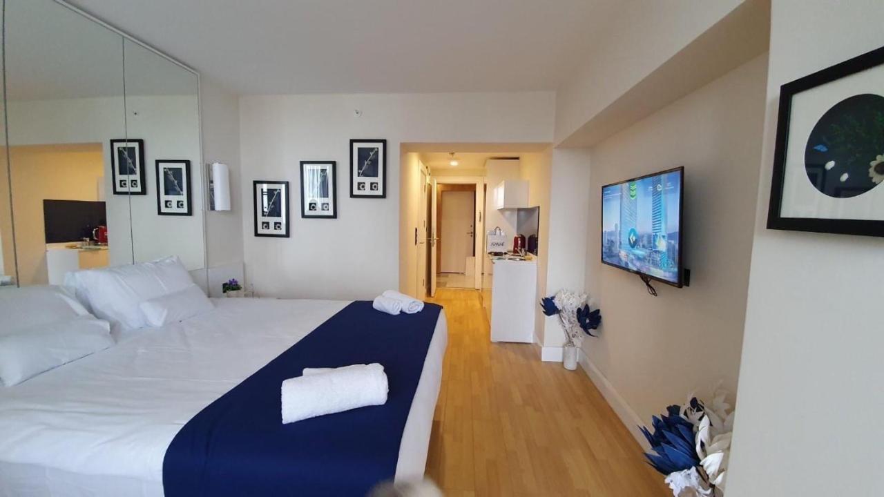 Orbi City Luxury Towers Aparthotel Batumi Exterior photo