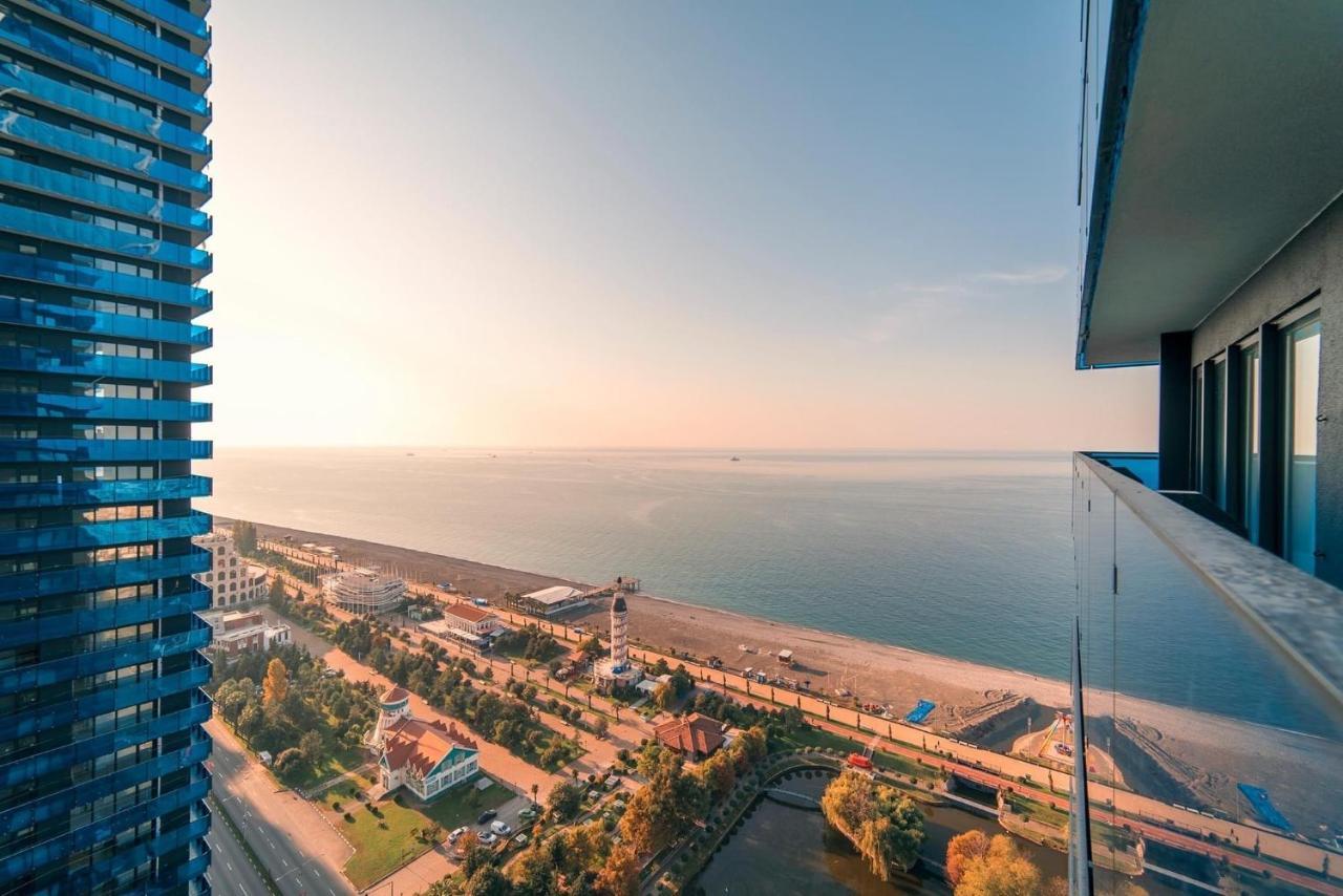Orbi City Luxury Towers Aparthotel Batumi Exterior photo