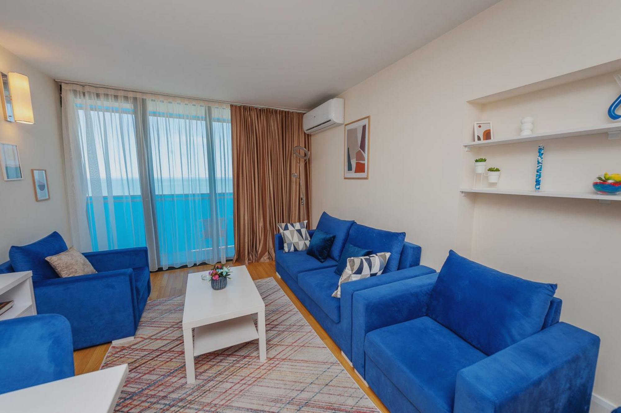 Orbi City Luxury Towers Aparthotel Batumi Exterior photo