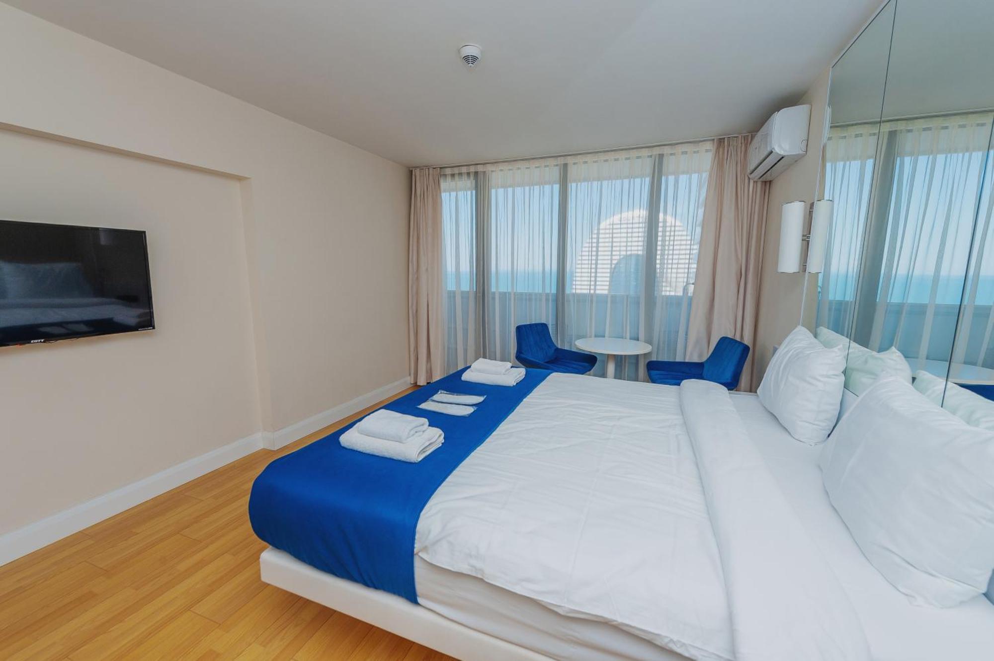 Orbi City Luxury Towers Aparthotel Batumi Exterior photo
